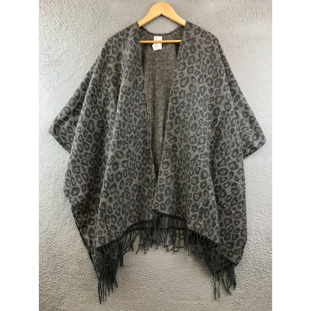 New Woolrich Cozy Blanket Wrap sweater animal print one size